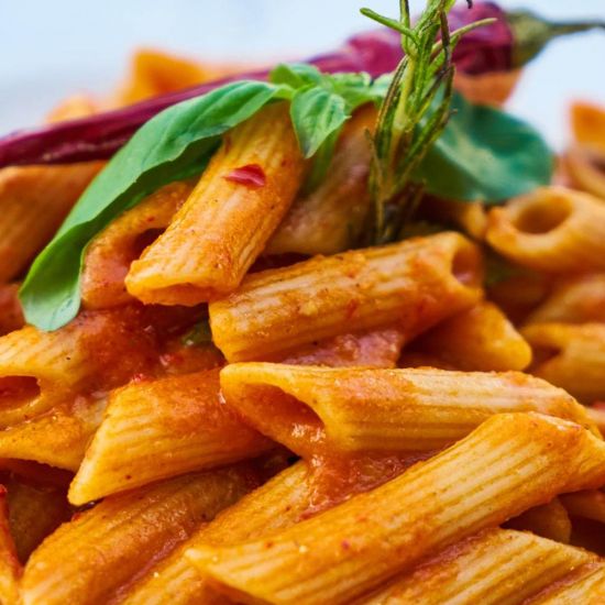 Cestoviny Alla Pomodoro penne 350g